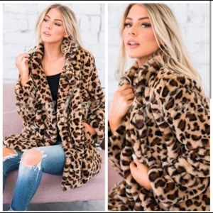 Host Pick 🎉Leopard faux fur coat Buttery soft